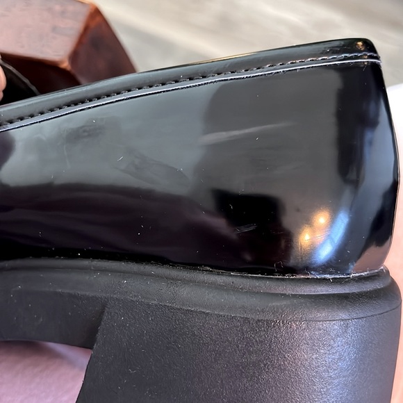 Madden Girl  Black Moccasin.Size 8 1/2. - Picture 7 of 9